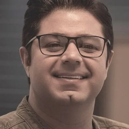 یار شیرین زبانم
