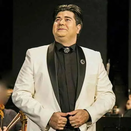 وطنم